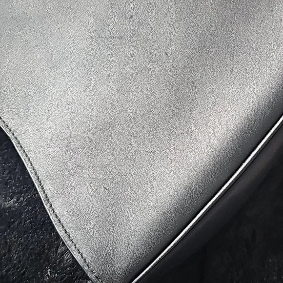 Coach Shoulder Bag - Picture 4 of 11